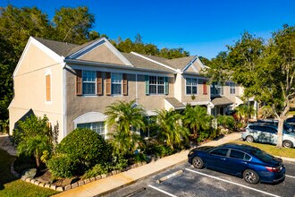 Carrollwood Key Homes in Tampa, FL - Foto de edificio - Building Photo