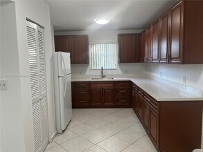 181 NW 47th Ave in Miami, FL - Building Photo - Building Photo