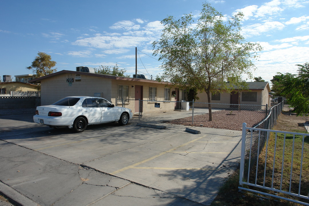 2116 Bassler St in North Las Vegas, NV - Building Photo