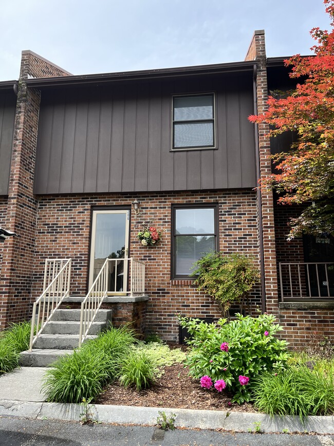 property at 206 Opal Ln