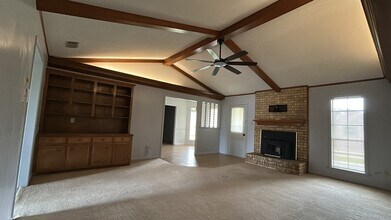 1412 Woodbridge Dr in Tyler, TX - Building Photo - Building Photo