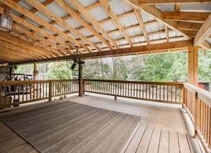 186 Providence St in Mendon, MA - Building Photo - Building Photo