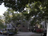 643 W Roscoe St in Chicago, IL - Building Photo - Building Photo