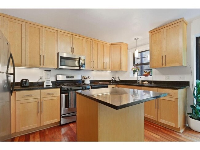 property at 2201 3rd Ave S