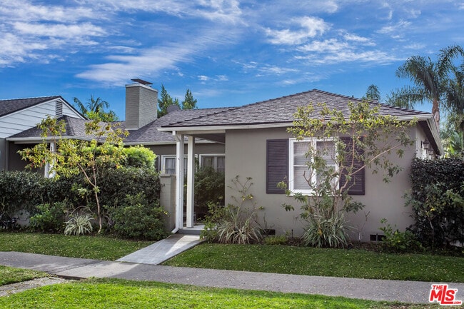property at 1833 Fox Hills Dr