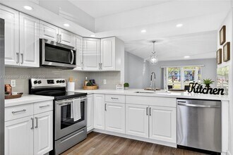 12701 SW 14th St in Pembroke Pines, FL - Building Photo - Building Photo