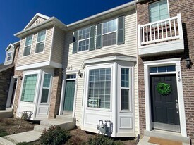 738 N 150 E St in Salem, UT - Building Photo