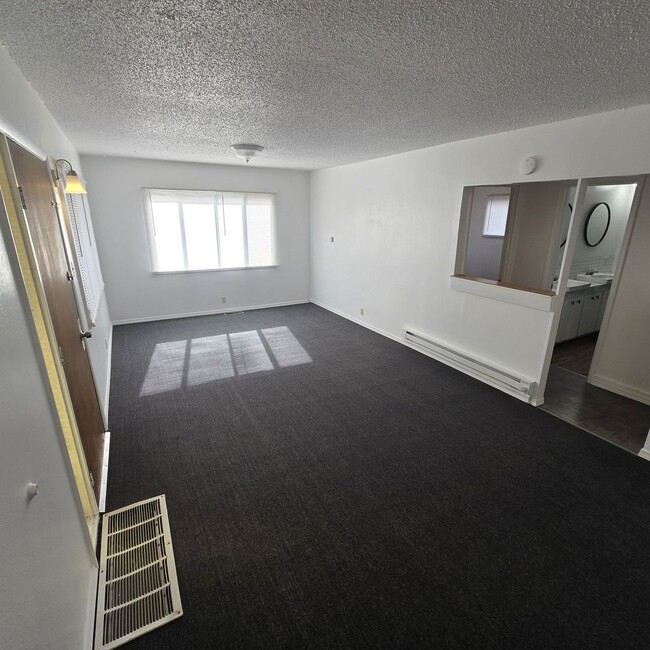 1000 California Ave in Klamath Falls, OR - Building Photo - Building Photo