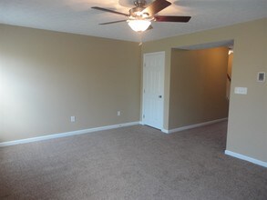 333 Parrott Ct in Fairborn, OH - Building Photo - Building Photo