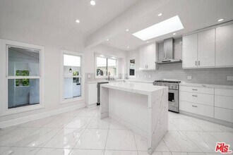 1316 Thayer Ave in Los Angeles, CA - Building Photo - Building Photo