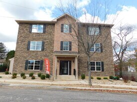 1513 Maple St in Bethlehem, PA - Building Photo