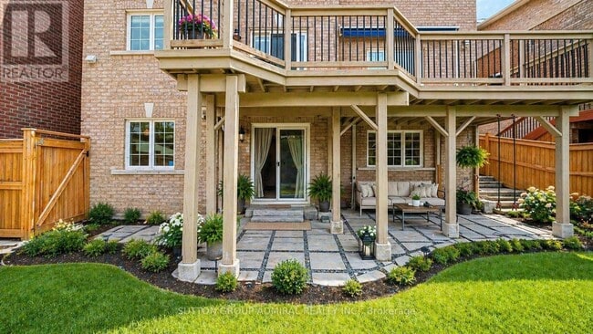 property at 28 Dovetail Dr