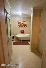 156 W Enterprise St in Brookhaven, MS - Foto de edificio - Building Photo