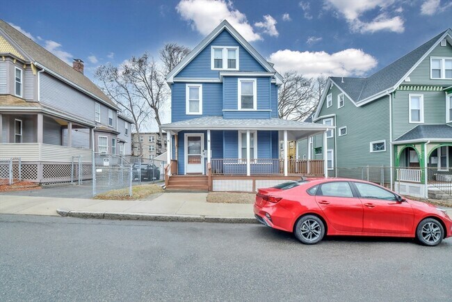 13 Wyoming St in Boston, MA - Building Photo - Building Photo