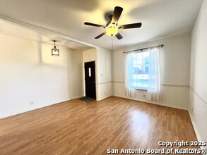 21534 Encino Lookout in San Antonio, TX - Building Photo - Building Photo