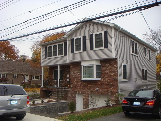 property at 3 2nd St
