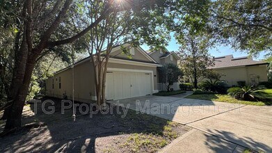 614 Loire Ct in Jacksonville, FL - Building Photo - Building Photo