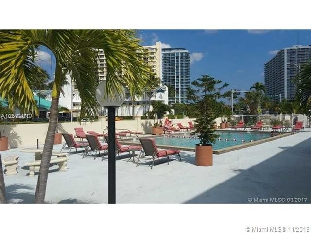 1770 79th Street Causeway-Unit -D207 in North Bay Village, FL - Foto de edificio - Building Photo