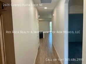 2606 Camino Plata Loop NE in Rio Rancho, NM - Building Photo - Building Photo