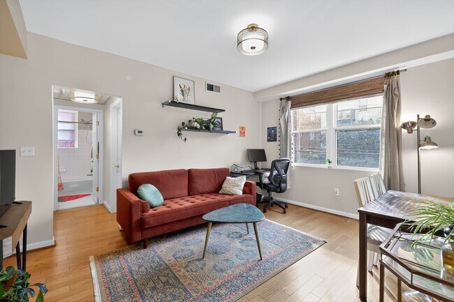 1458 Columbia Rd NW, Unit #211