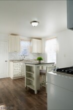 393 Highland Ave in Clifton, NJ - Building Photo - Building Photo