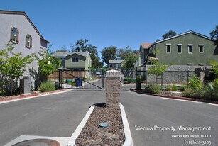 4818 Morgera Ln in Fair Oaks, CA - Building Photo
