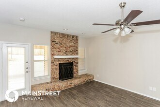 703 Timberoaks Dr in Azle, TX - Building Photo - Building Photo