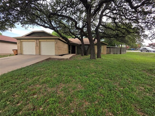 property at 11952 Sunhillow Bend
