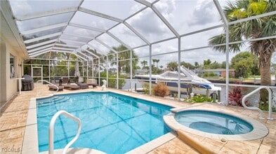 1924 Savona Pkwy in Cape Coral, FL - Building Photo - Building Photo