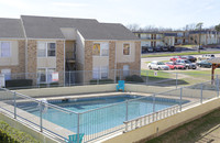 Willow Wood Apartments in Grand Prairie, TX - Building Photo - Building Photo