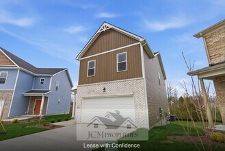 120 Lambert Fld in Nicholasville, KY - Building Photo - Building Photo