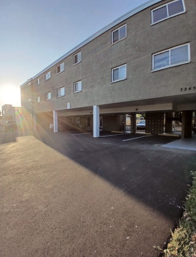 Sullivant Apartments in Columbus, OH - Building Photo - Building Photo