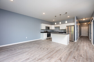 Homestead Townhomes in Fort Wayne, IN - Building Photo - Interior Photo