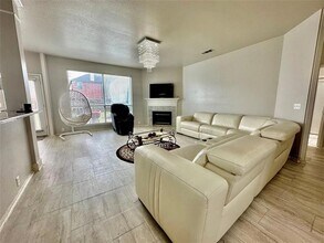 211 Nutmeg Ln in Euless, TX - Building Photo - Building Photo
