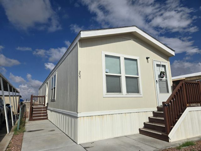 4650 E Lake Mead Blvd in Las Vegas, NV - Building Photo - Building Photo