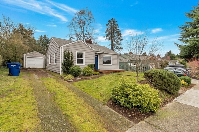 2120 NE 83rd St in Seattle, WA - Building Photo - Building Photo