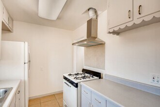 444 Orange Ave in Chula Vista, CA - Building Photo - Building Photo