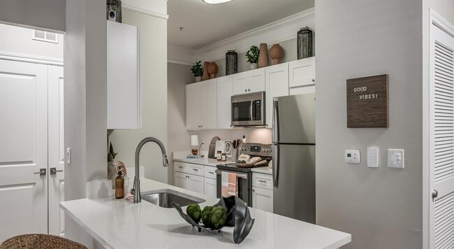 529 Barker-Clodine Rd in Houston, TX - Building Photo - Building Photo