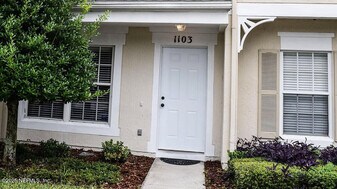 8230 Dames Point Crossing Blvd in Jacksonville, FL - Building Photo