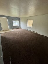 216 N 12th St in Springfield, OR - Building Photo - Building Photo