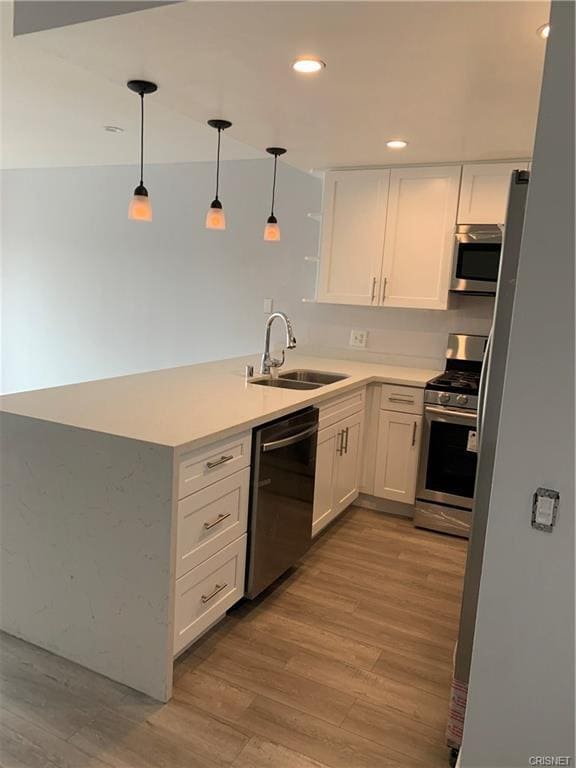 6825 Alabama Ave, Unit 312 in Los Angeles, CA - Building Photo - Building Photo