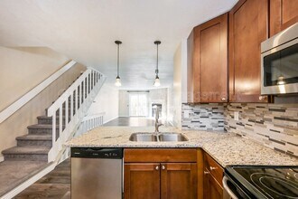 8165 S Fillmore Way in Centennial, CO - Building Photo - Building Photo