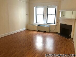 62 Boylston St, Unit 207 in Boston, MA - Building Photo - Building Photo