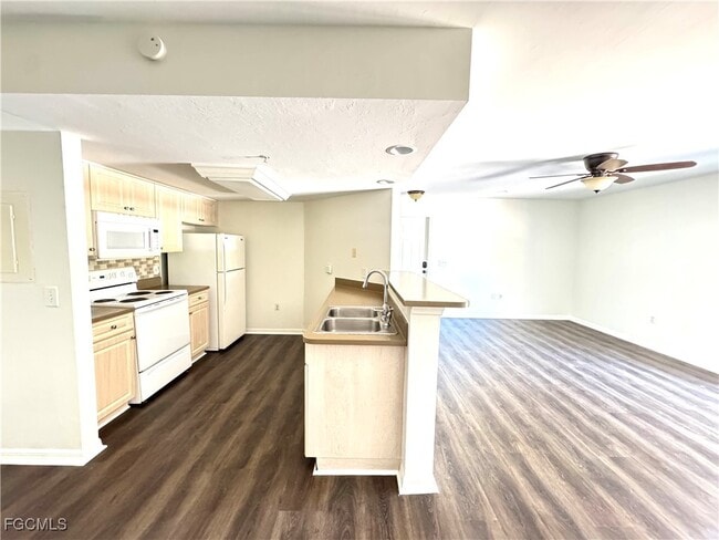 property at 1773 Four Mile Cove Pkwy