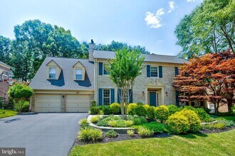 11132 Willowbrook Dr in Potomac, MD - Building Photo - Building Photo