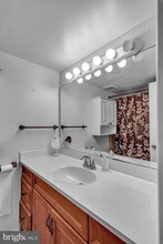 2910 Kings Chapel Rd-Unit -9 in Falls Church, VA - Building Photo - Building Photo