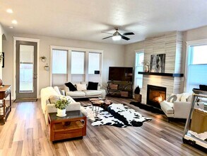 3862 W Hearst Ct in Meridian, ID - Building Photo - Building Photo