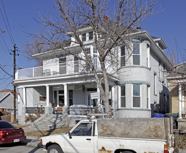 21 Gray Ave in Salt Lake City, UT - Foto de edificio - Building Photo