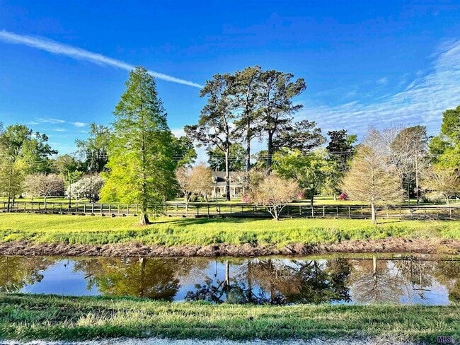 627 W Main St in Gonzales, LA - Building Photo - Building Photo