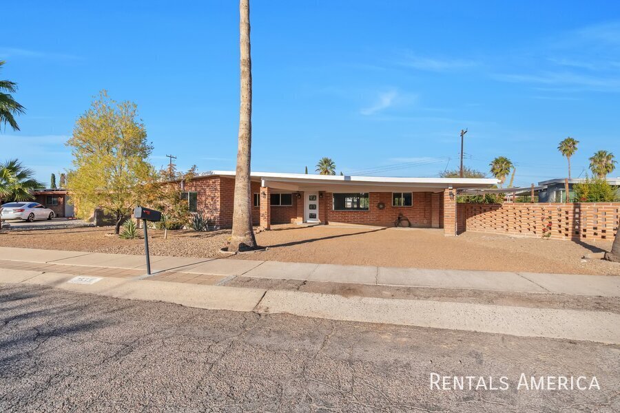 7533 E 34th St in Tucson, AZ - Building Photo